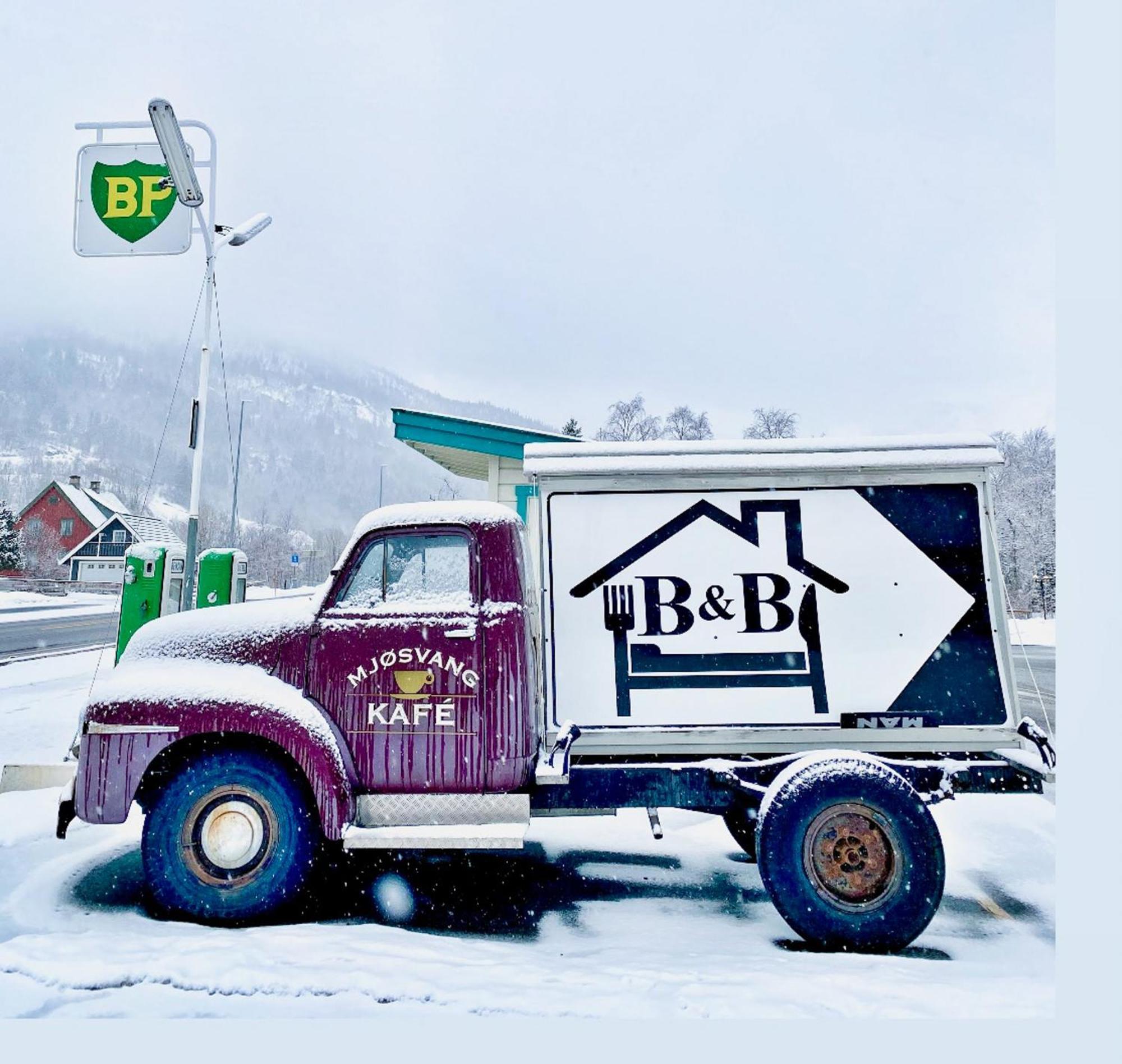 Mjosvang Kafe Vang I Valdres Exterior photo