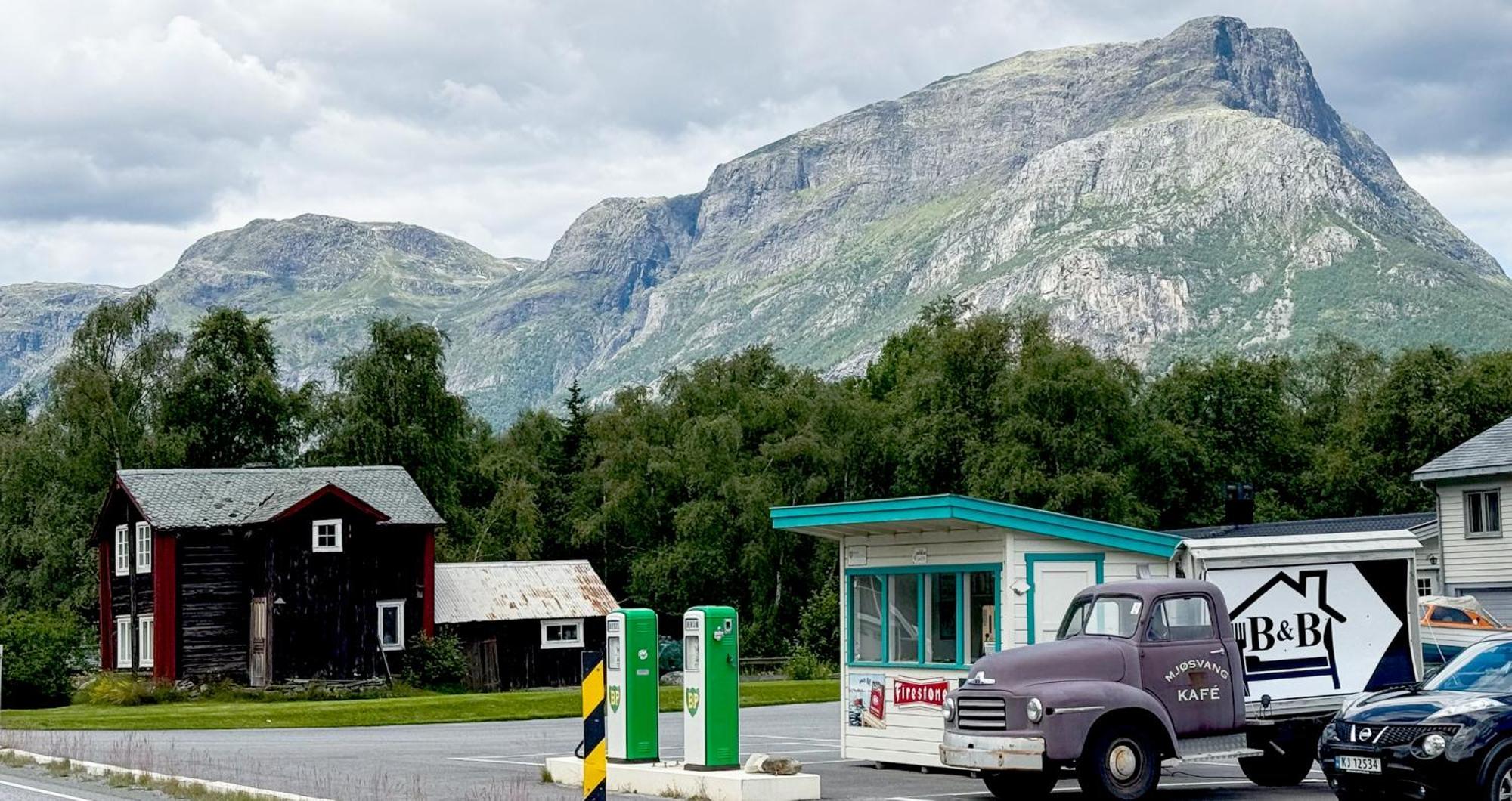 Mjosvang Kafe Vang I Valdres Exterior photo