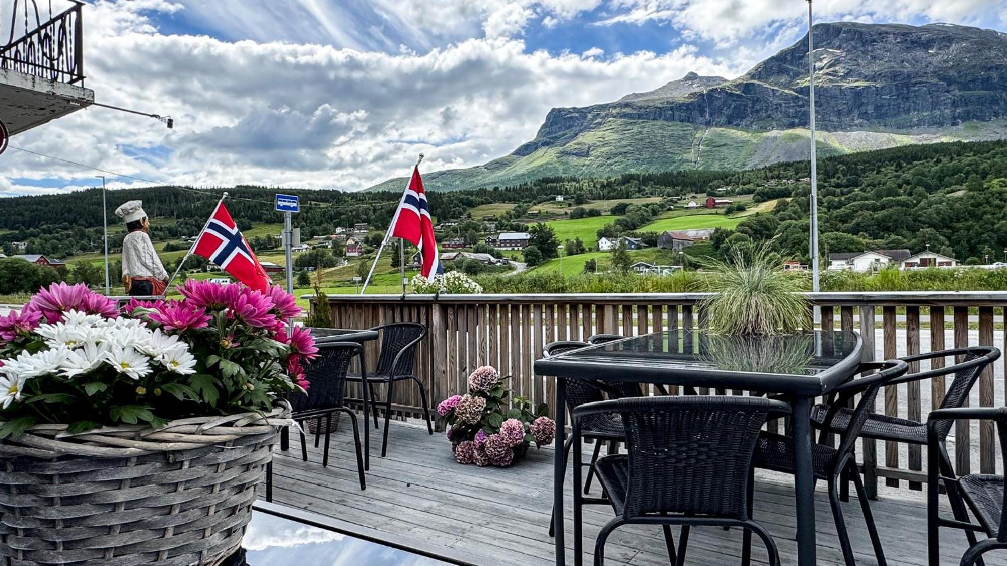 Mjosvang Kafe Vang I Valdres Exterior photo
