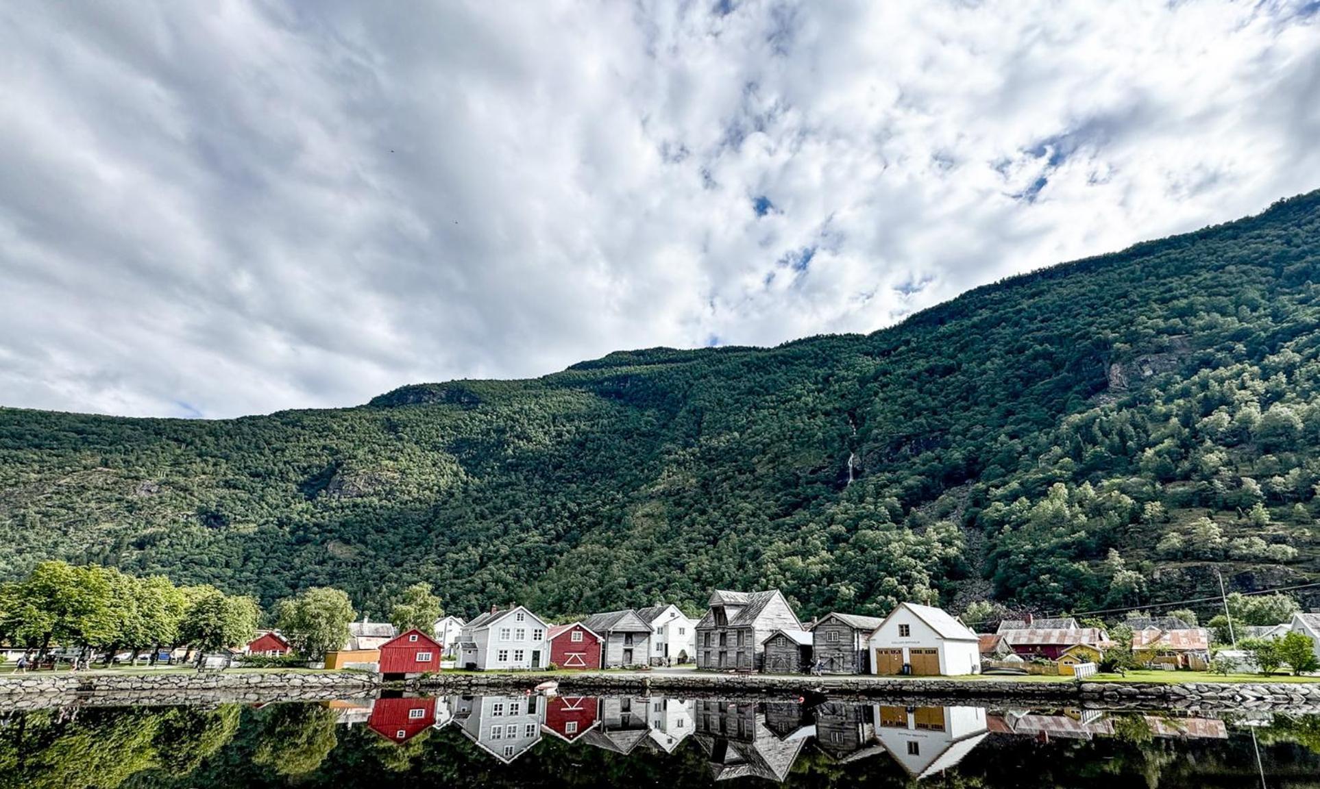 Mjosvang Kafe Vang I Valdres Exterior photo